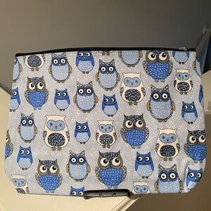 Thirty One Owl Print Zipper Pouch NWOT